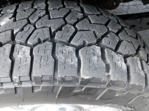 Used 2014 Ford F250 Lariat w/ Lariat Interior Package AWD/4WD image 18