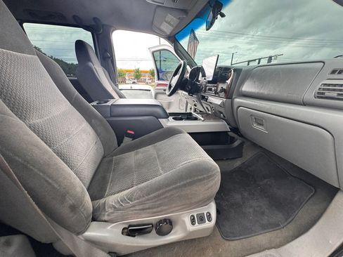 Used 2006 Ford F350 Lariat AWD/4WD image 29
