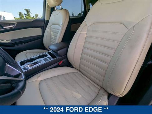 Used 2024 Ford Edge SEL w/ Convenience Package image 20
