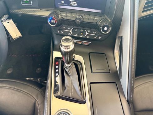 Used 2015 Chevrolet Corvette Z06 w/ 3LZ Preferred Equipment Group image 62