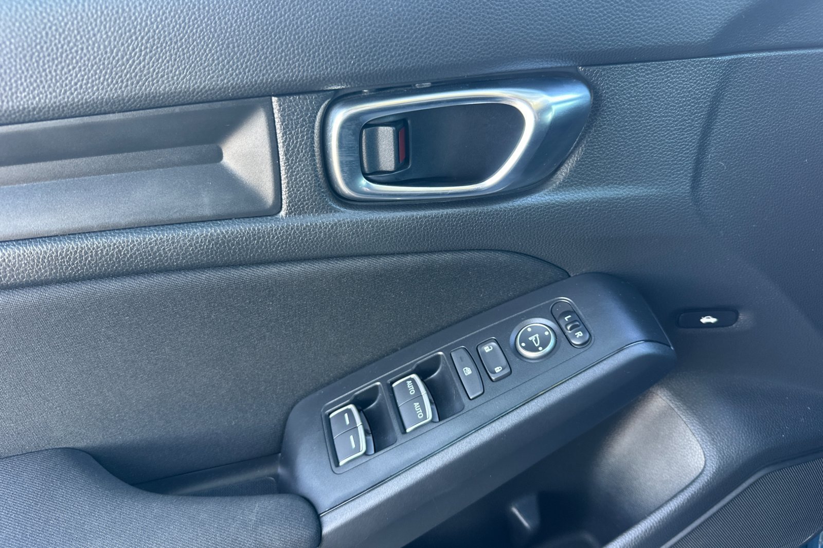 Certified 2025 Honda Civic Sport image 11
