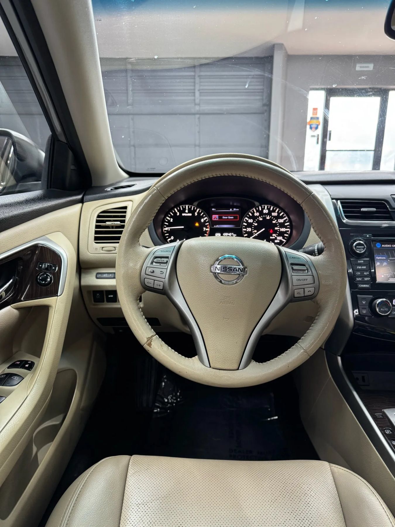 Used 2015 Nissan Altima 2.5 SL w/ Technology Package FWD image 18