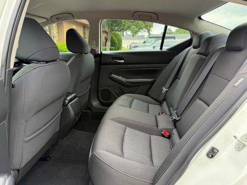 Used 2019 Nissan Altima 2.5 S AWD/4WD image 14