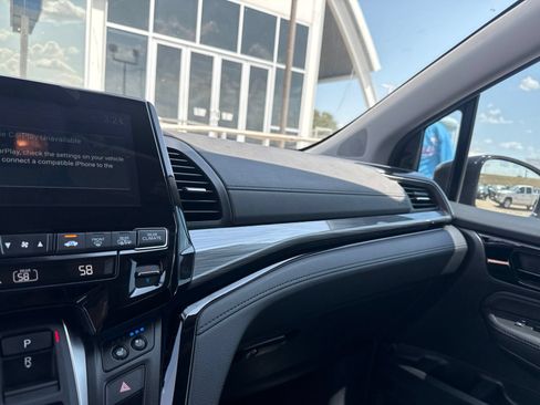 Used 2023 Honda Odyssey Elite image 28