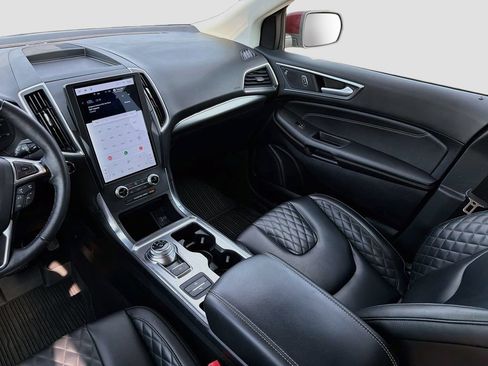 Used 2024 Ford Edge Titanium AWD/4WD image 25