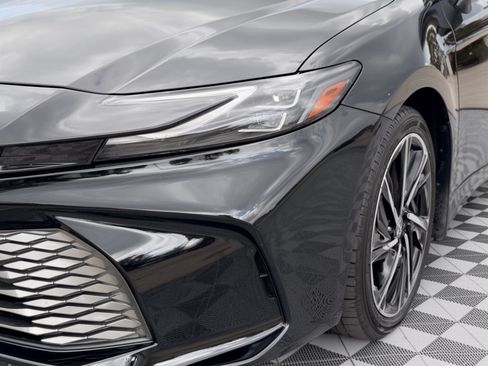 Used 2025 Toyota Camry XLE FWD image 12