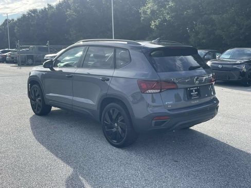 Certified 2024 Volkswagen Taos SE AWD/4WD image 5