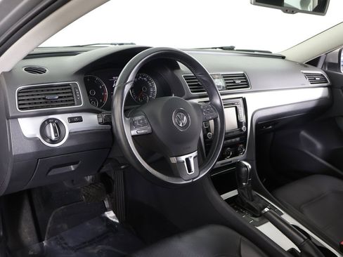 Used 2013 Volkswagen Passat 2.5 SE image 23