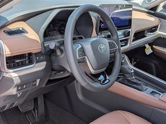 New 2026 Toyota Grand Highlander AWD video 3