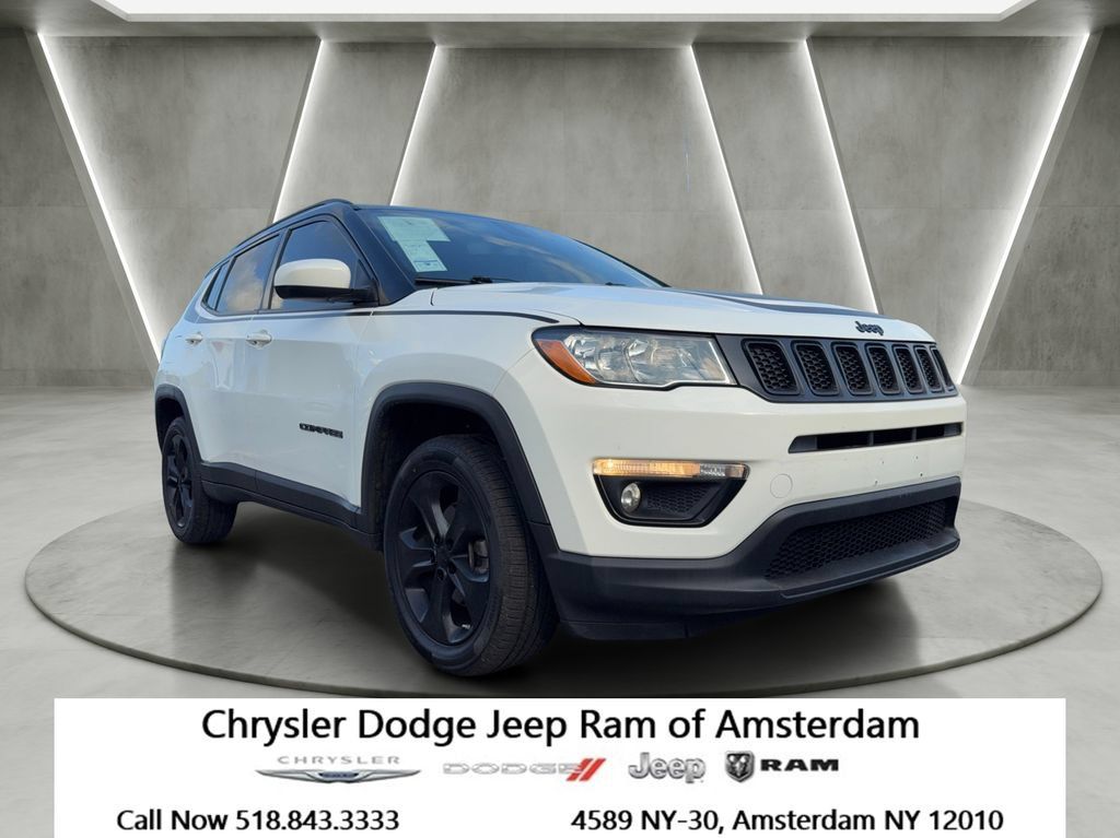 Used 2021 Jeep Compass Latitude AWD/4WD image 1