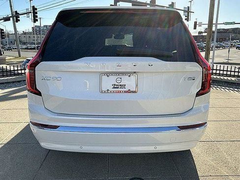New 2026 Volvo XC90 T8 Plus w/ Protection Package Premier AWD/4WD image 9