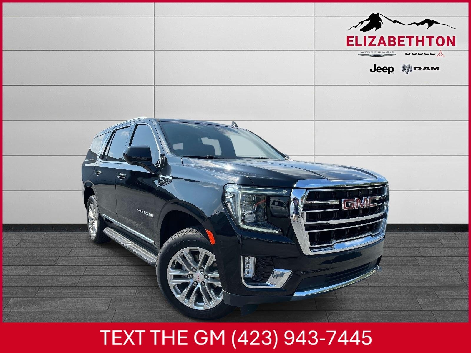 Used 2023 GMC Yukon SLT AWD/4WD image 1