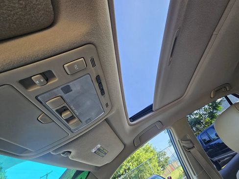 Used 2004 Lexus RX 330 FWD image 23