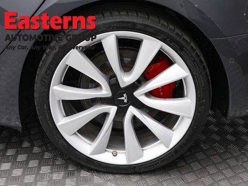 Used 2018 Tesla Model 3 Performance image 8