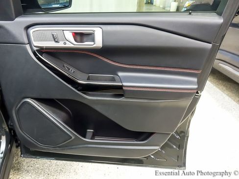 Used 2023 Ford Explorer ST-Line w/ Class IV Trailer Tow Package image 28