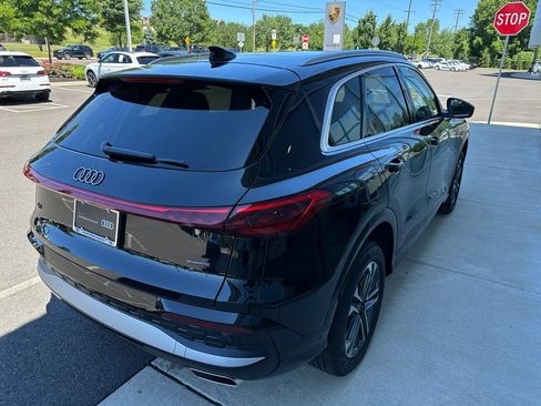 Used 2025 Audi Q5 Premium w/ Convenience Package AWD/4WD image 19