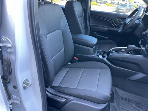 Used 2025 Chevrolet Colorado Trail Boss AWD/4WD image 19
