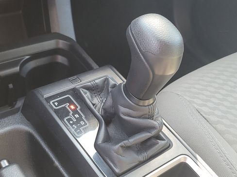 Used 2021 Toyota Tacoma SR w/ SR Convenience Package image 24