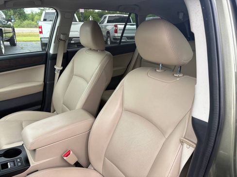 Used 2017 Subaru Outback 2.5i Limited AWD/4WD image 27
