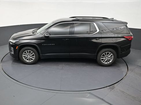 Used 2023 Chevrolet Traverse LT FWD image 10
