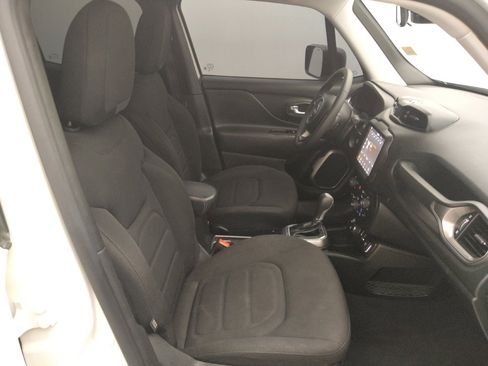 Used 2022 Jeep Renegade Latitude AWD/4WD image 21