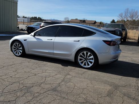 Used 2018 Tesla Model 3 Long Range image 8