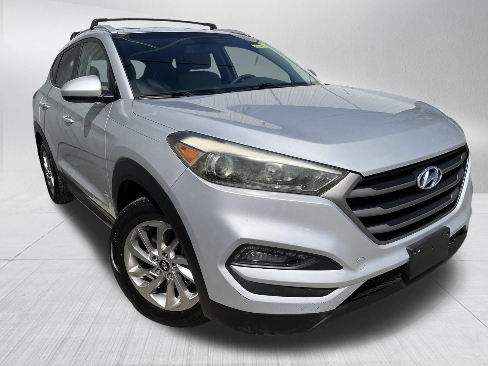 Used 2016 Hyundai Tucson SE w/ Option Group 02 FWD image 3