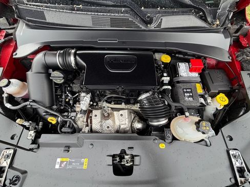 Certified 2025 Jeep Compass Limited AWD/4WD image 17