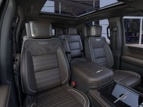 New 2026 GMC Yukon Denali Ultimate AWD/4WD image 16