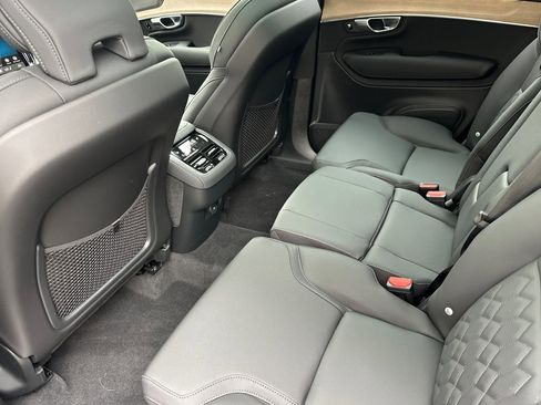 New 2025 Volvo XC90 B6 Plus image 10