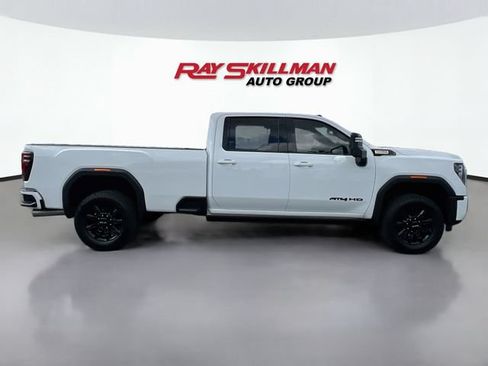Used 2025 GMC Sierra 3500 AT4 w/ AT4 Premium Plus Package AWD/4WD image 8