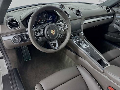 Used 2024 Porsche 718 Cayman GT4 image 4