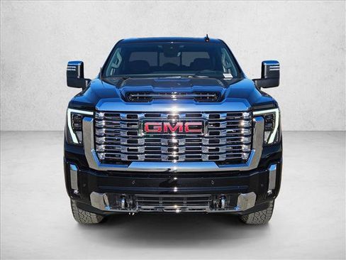 New 2026 GMC Sierra 2500 Denali w/ Denali Reserve Package AWD/4WD image 6