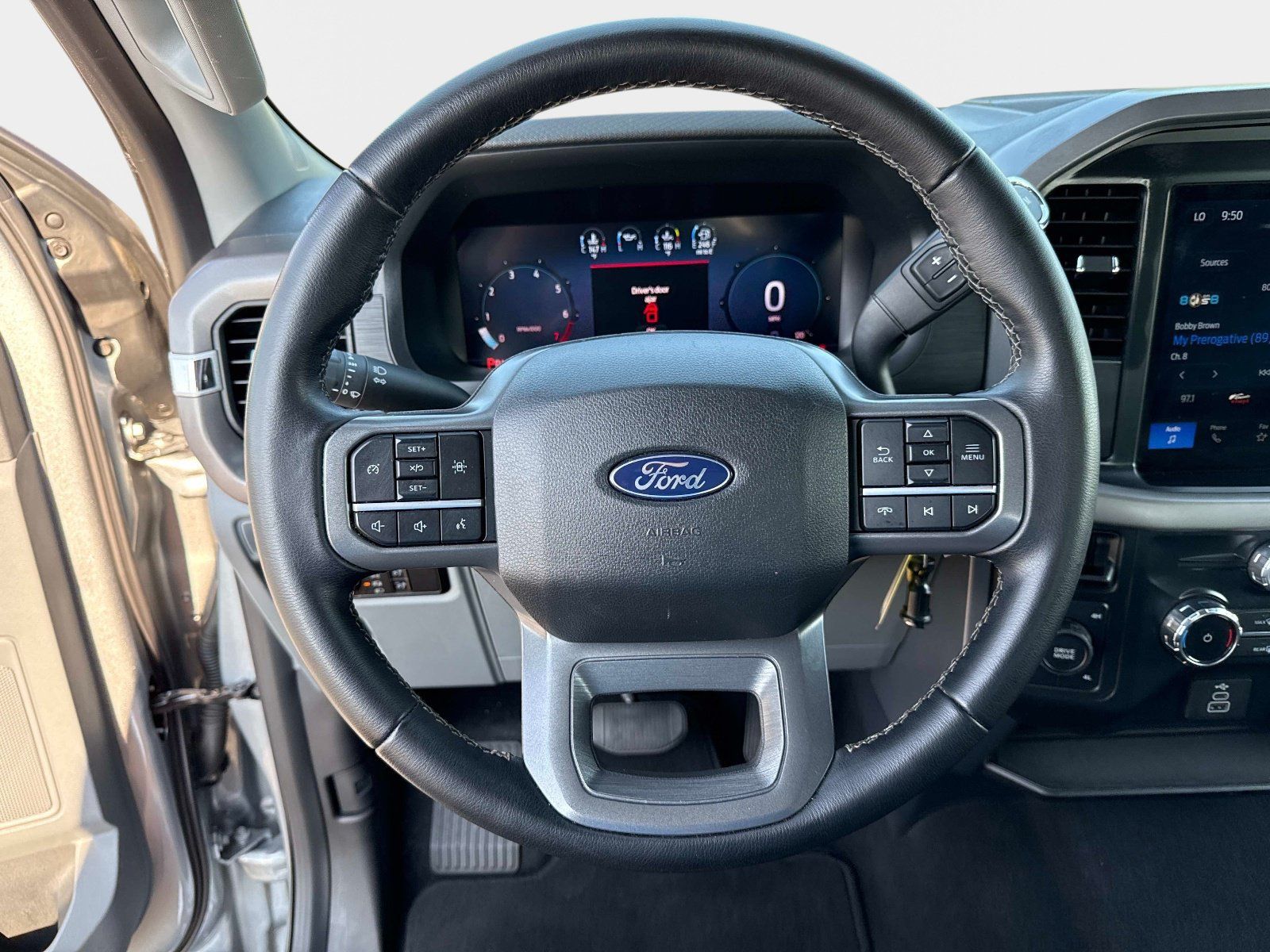 Used 2025 Ford F150 XLT w/ Equipment Group 301A Standard AWD/4WD image 27