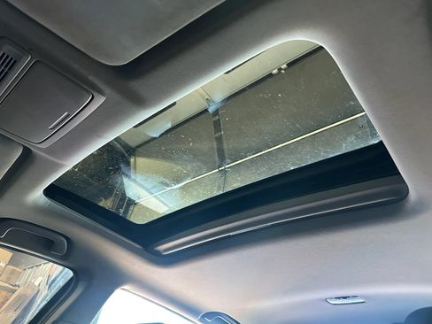 Used 2017 Honda Accord EX-L image 21