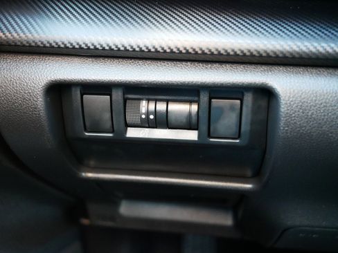 Used 2024 Subaru Crosstrek 2.0i Premium image 26