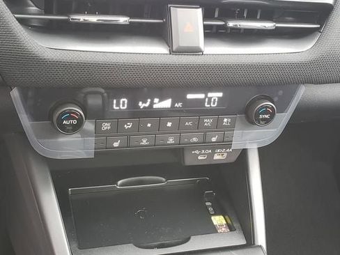 New 2026 Subaru Outback Premium image 18