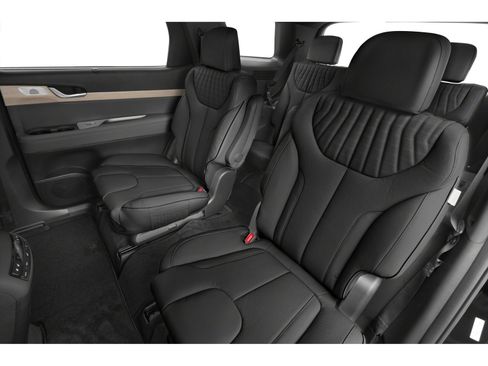 Used 2025 Hyundai Palisade Limited FWD image 8
