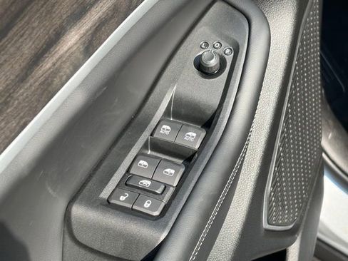 New 2026 Jeep Grand Cherokee Limited w/ Limited Altitude Package AWD/4WD image 17