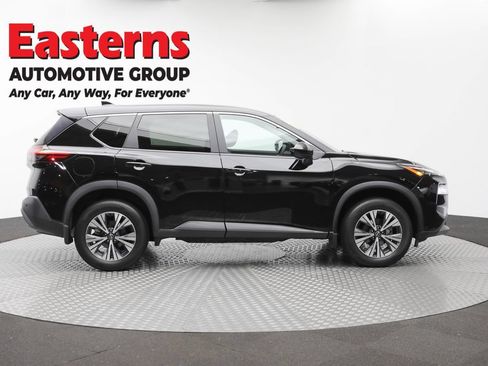 Used 2023 Nissan Rogue SV AWD/4WD image 4