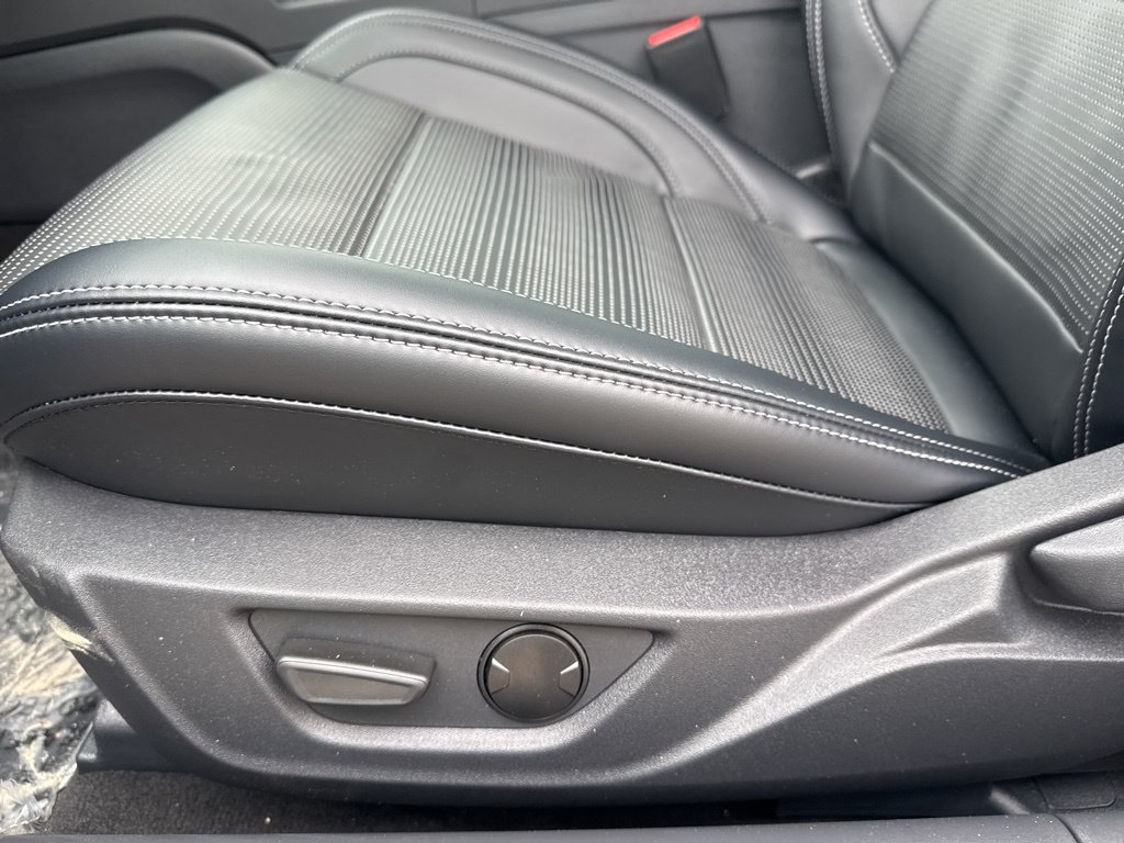 New 2026 Ford Mustang GT Premium w/ GT Performance Package RWD image 9