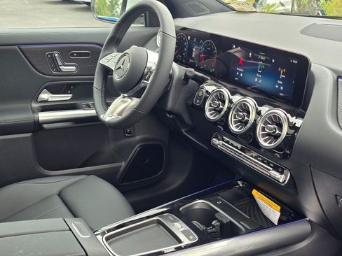 New 2026 Mercedes-Benz GLA 250 4MATIC image 26