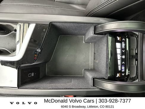 Certified 2023 Volvo XC90 B6 Ultimate w/ Protection Package Premier AWD/4WD image 20