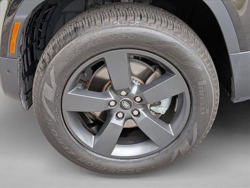 Used 2024 Land Rover Defender 110 S image 19