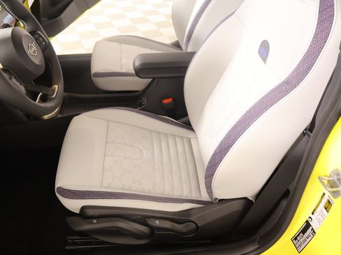 New 2026 MINI Cooper 2-Door Hardtop FWD image 10