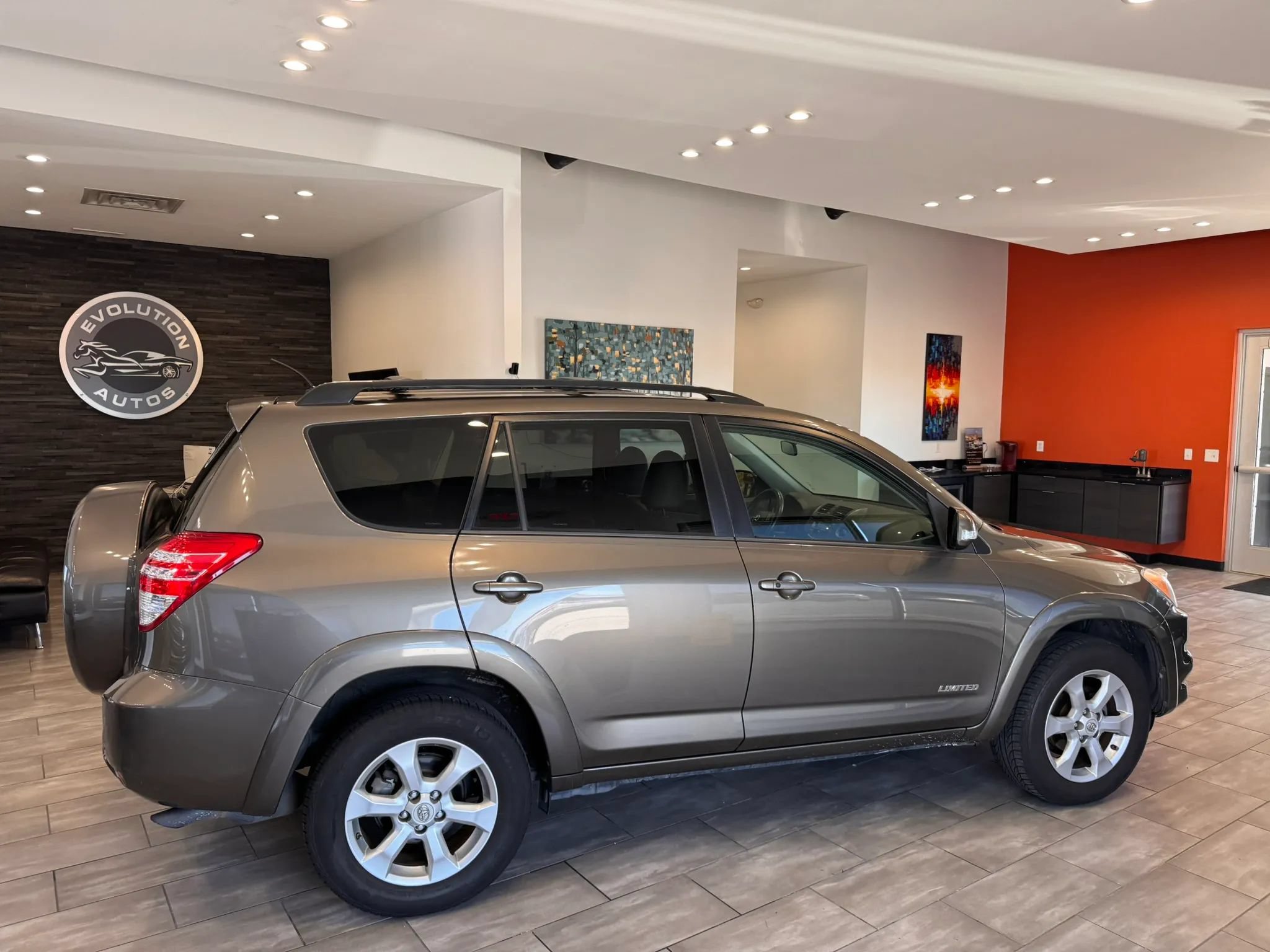 Used 2010 Toyota RAV4 Limited FWD image 15