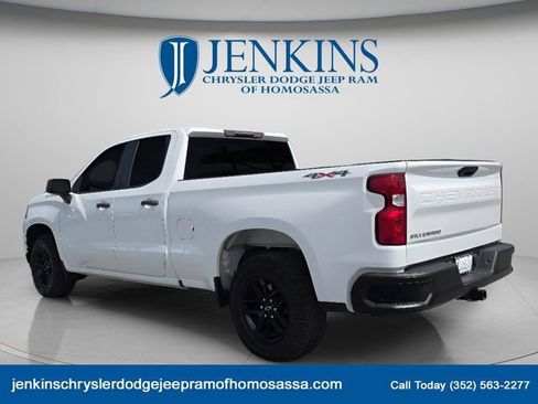 Used 2019 Chevrolet Silverado 1500 W/T w/ Trailering Package AWD/4WD image 6