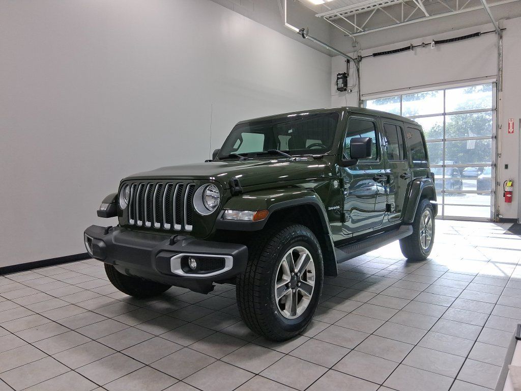 Used 2022 Jeep Wrangler Unlimited Sahara w/ Cold Weather Group AWD/4WD image 3