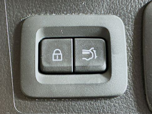 Used 2025 MAZDA CX-50 AWD 2.5 S w/ Premium Package image 31