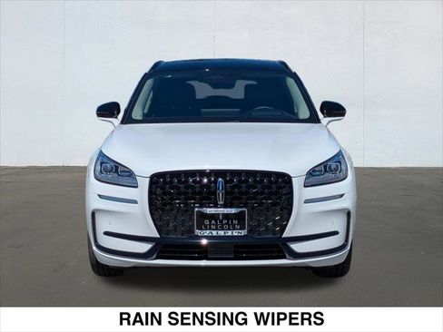 Used 2025 Lincoln Corsair Grand Touring w/ Equipment Group 302A AWD/4WD image 8